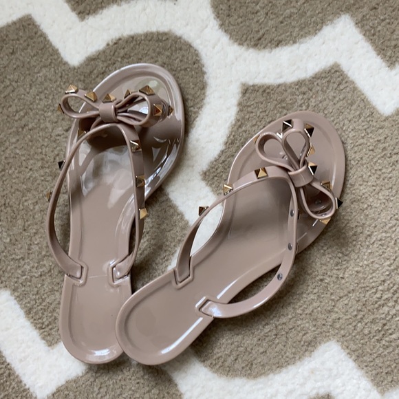 New studded jelly nude sandals flip flops sz 36 - Picture 3 of 6